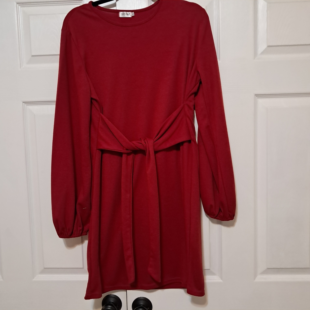 Elegant Red Long Sleeve Dress